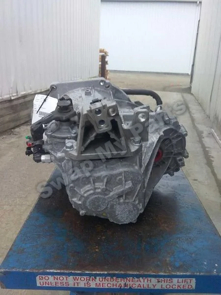 2004 Kia Magentis — 2.7l V6 — image 1 of 1